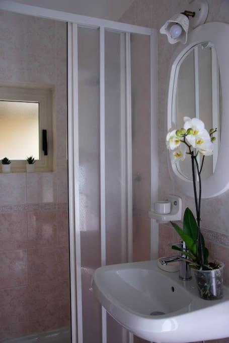 Casa Vacanze U Curtigghiu Cefalu Luaran gambar