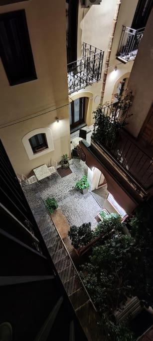 Casa Vacanze U Curtigghiu Cefalu Luaran gambar