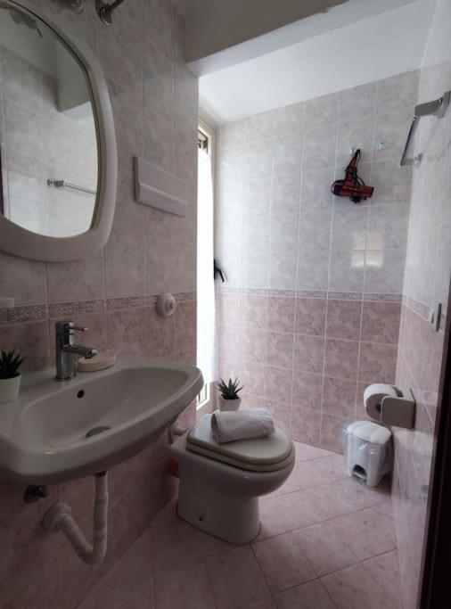 Casa Vacanze U Curtigghiu Cefalu Luaran gambar