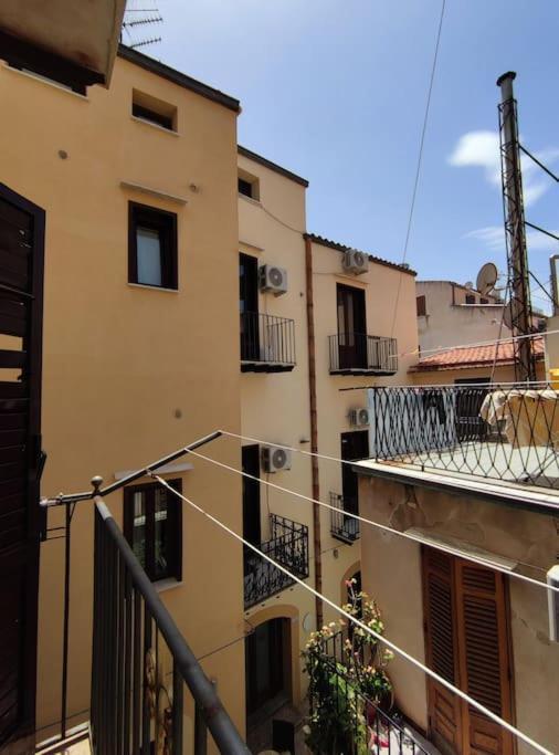 Casa Vacanze U Curtigghiu Cefalu Luaran gambar