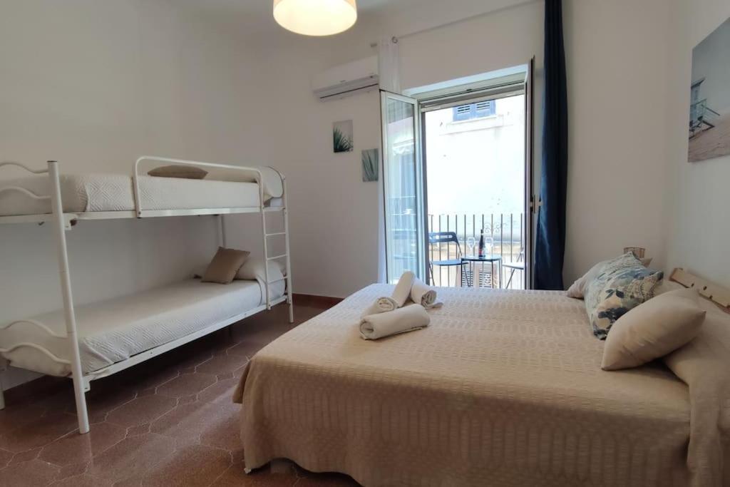 Casa Vacanze U Curtigghiu Cefalu Luaran gambar