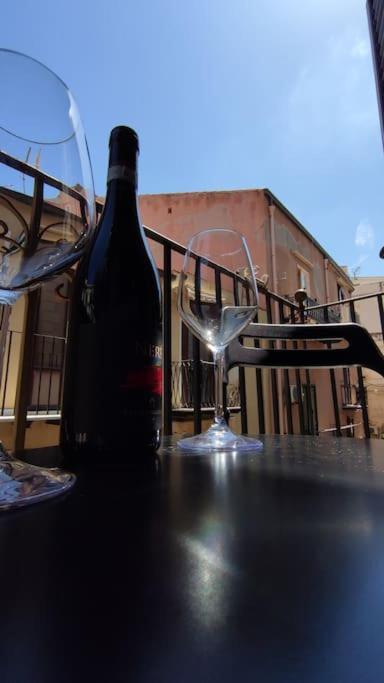 Casa Vacanze U Curtigghiu Cefalu Luaran gambar