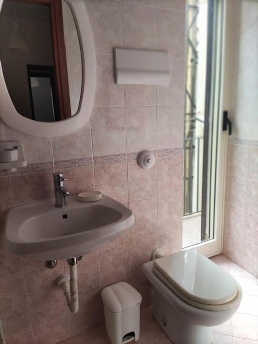 Casa Vacanze U Curtigghiu Cefalu Luaran gambar