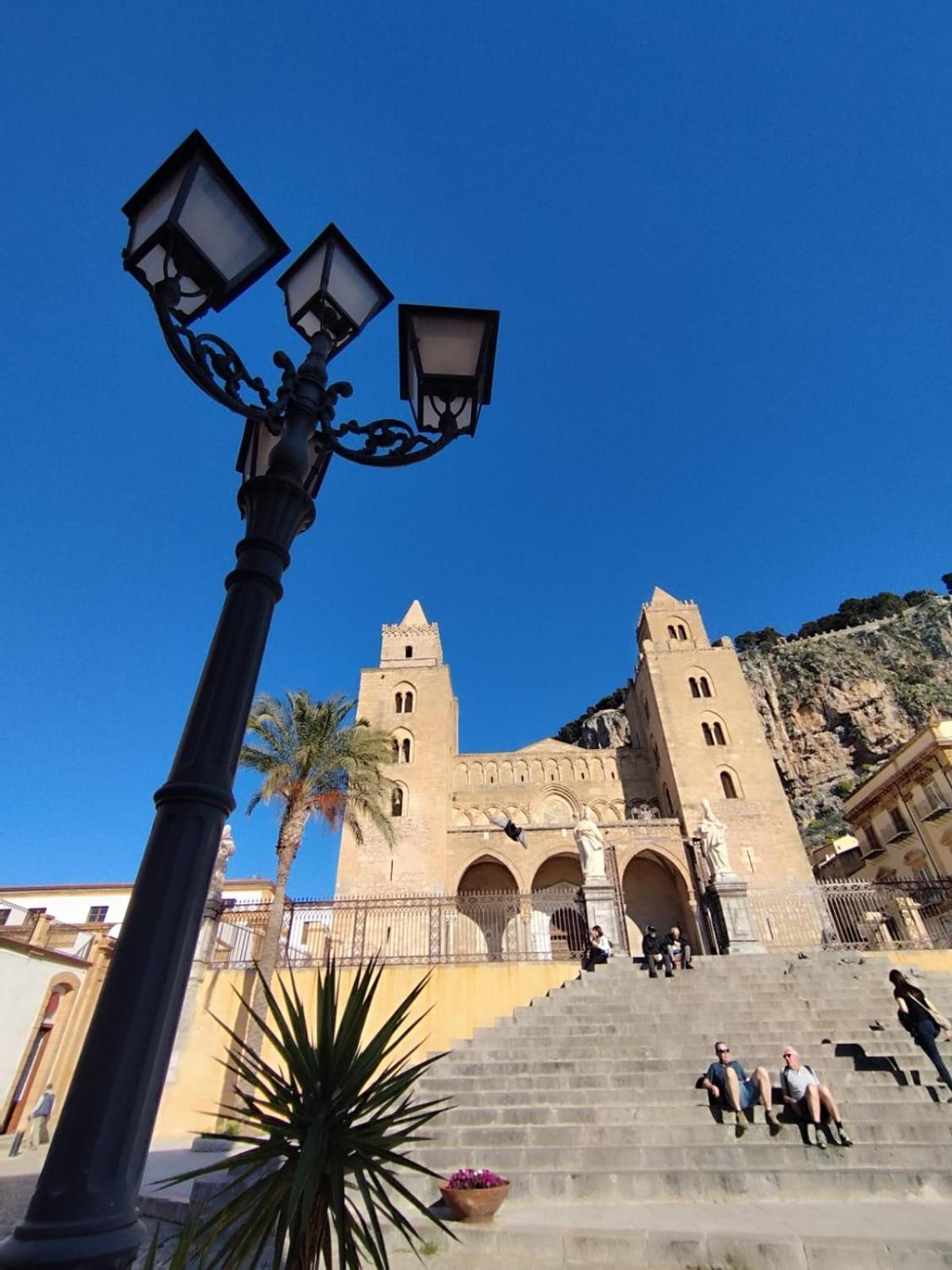 Casa Vacanze U Curtigghiu Cefalu Luaran gambar
